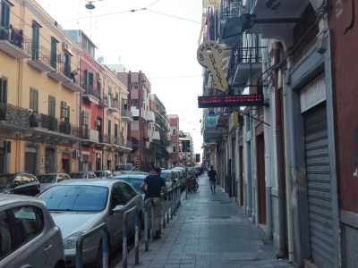 Bari, gli antichi negozi di chiavi